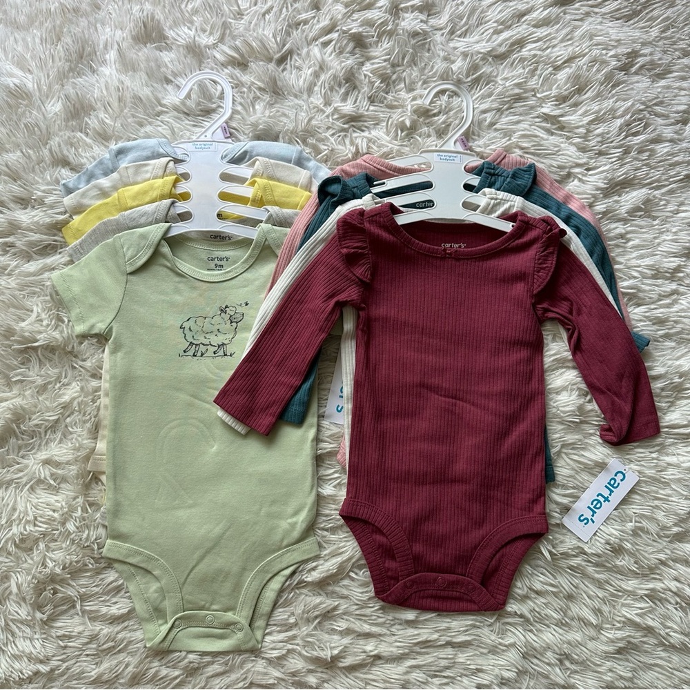 Carter's Bodysuits New With Tags Size 9 Months